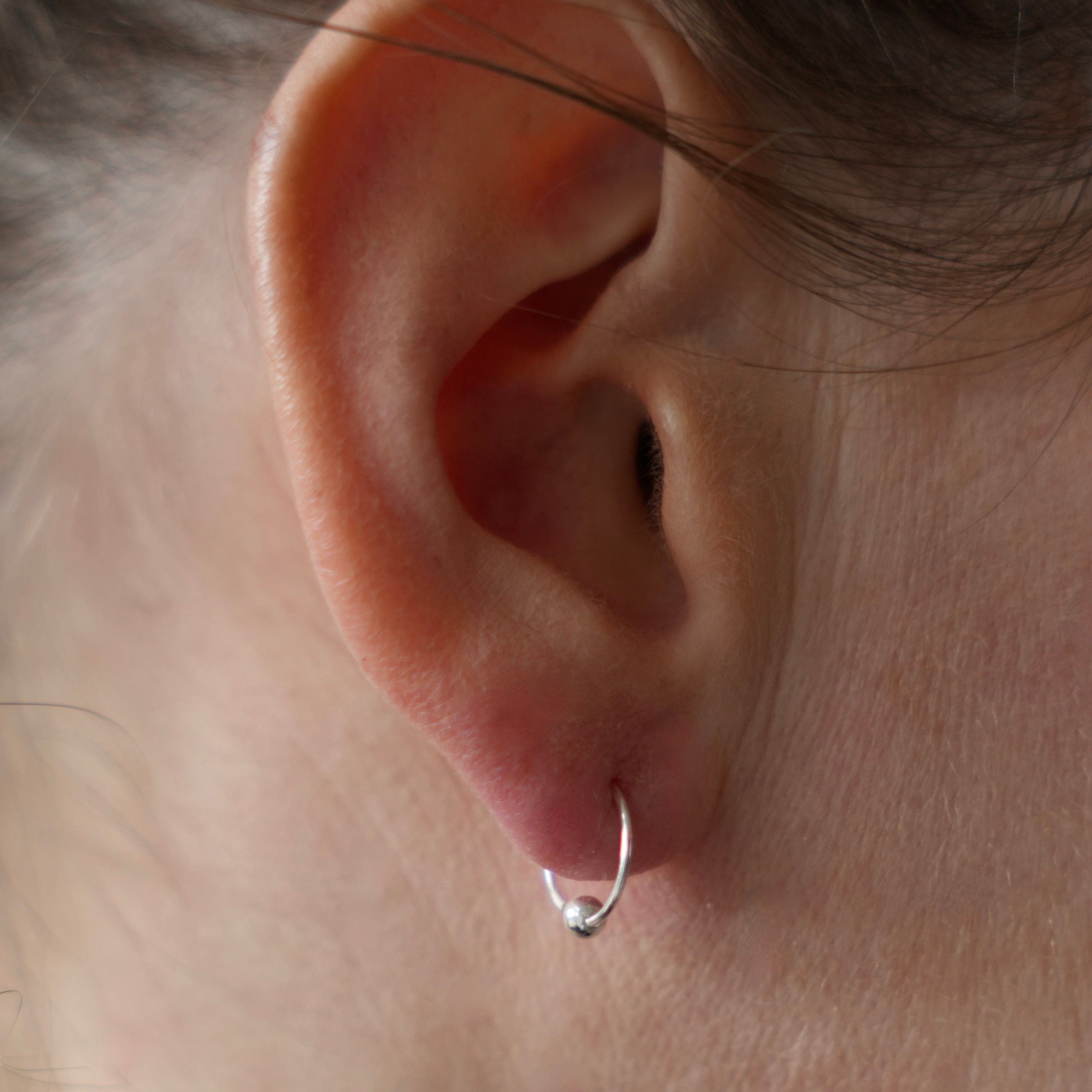 Oorring met balletje