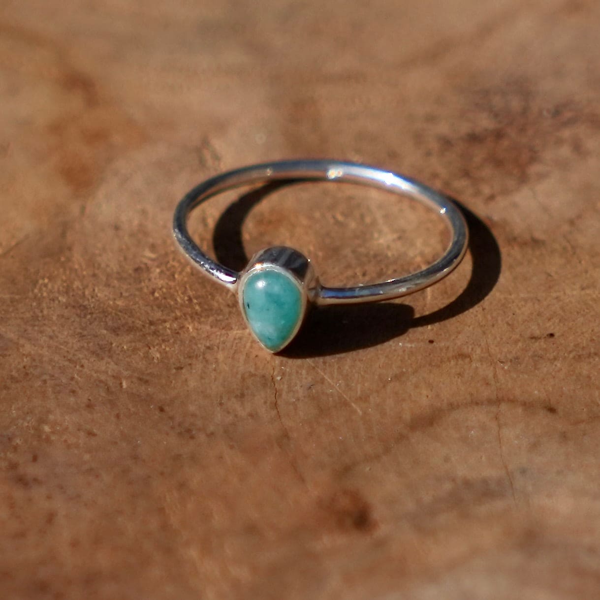 ring in druppelvorm met Amazoniet edelsteen