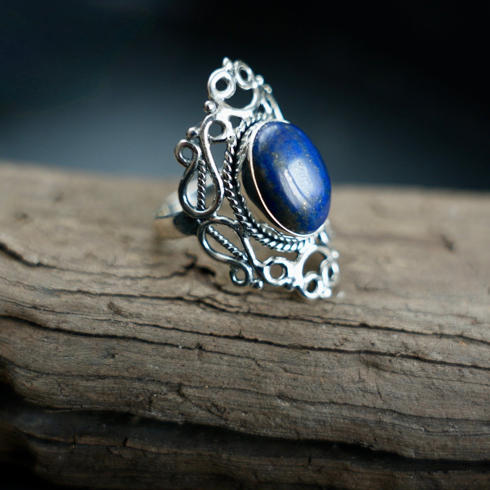 Yidhra - ring met ovale Lapis Lazuli - Juwelen uit de natuur
